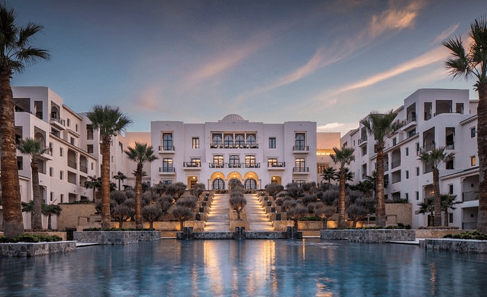 Four Seasons Hotel - Main image